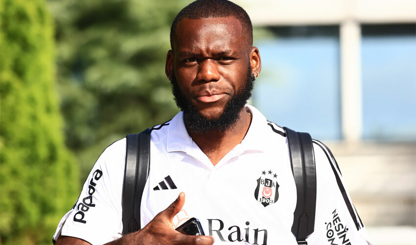 Beşiktaş'ın Adana Demirspor maçı kafilesi açıklandı! 5 eksik var Beşiktaş'ın Adana Demirspor maçı kafilesi açıklandı! 5 eksik var
