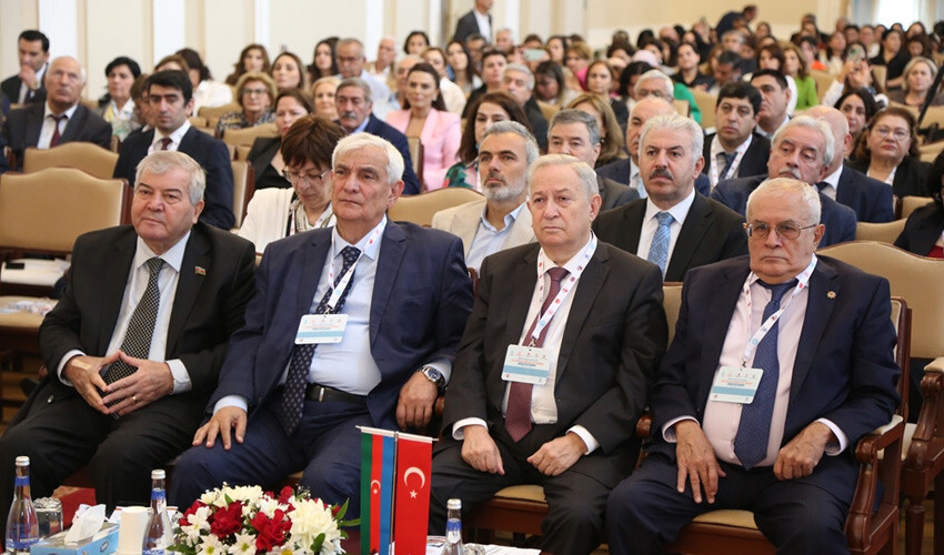 Türk Dili Günü ilk kez Türkiye dışında kutlandı! Kardeş ülkeden övgüler art arda geldi Türk Dili Günü ilk kez Türkiye dışında kutlandı! Kardeş ülkeden övgüler art arda geldi