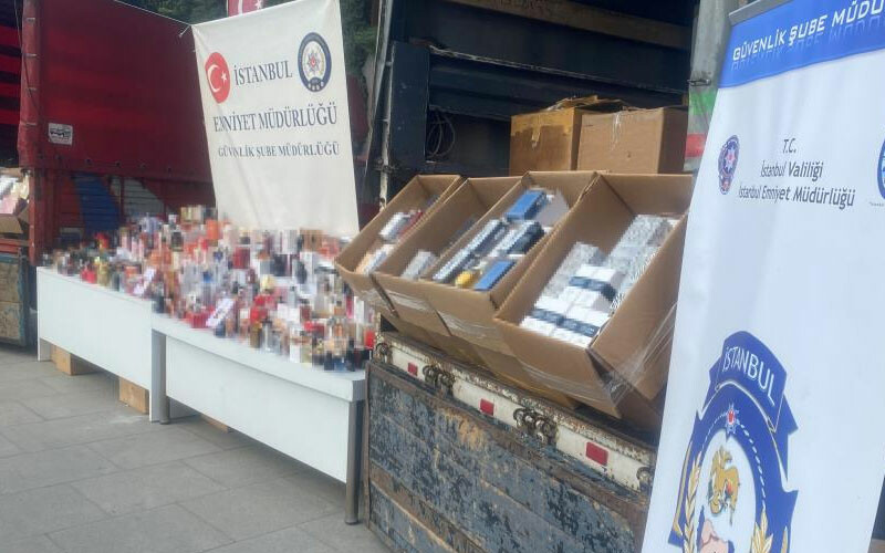 Piyasa değeri 40 milyon TL… İstanbul’da sahte parfüm operasyonu! Piyasa değeri 40 milyon TL… İstanbul’da sahte parfüm operasyonu!