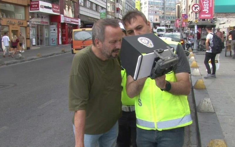 Ceza yiyen taksiciden ilginç ‘dron’ tepkisi Ceza yiyen taksiciden ilginç ‘dron’ tepkisi