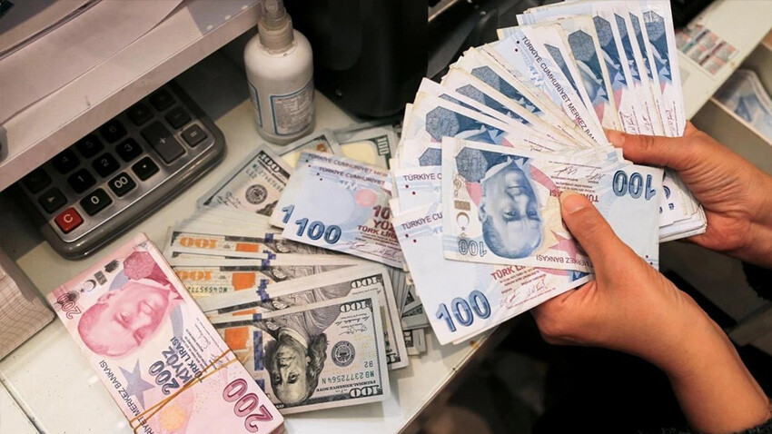 KKM cazibesini yitirdi, çıkan para nereye gidecek? Dolar, altın ve Borsa, uzmanlar tüm ihtimalleri açıkladı KKM cazibesini yitirdi, çıkan para nereye gidecek?