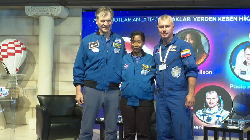 Astronotlar, TEKNOFEST İzmir'e geldi