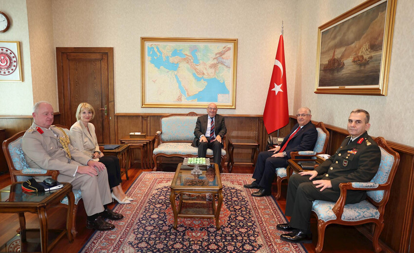 Bakan Güler, Birleşik Krallık Batı Balkanlar Özel Temsilcisi Peach’i kabul etti Bakan Güler, Birleşik Krallık Batı Balkanlar Özel Temsilcisi Peach’i kabul etti