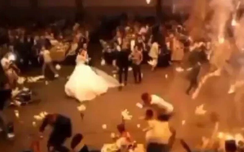 Irak'ta düğün salonundaki yangın faciasında hayatını kaybedenlerin 7 bin 650 dolar ödenecek