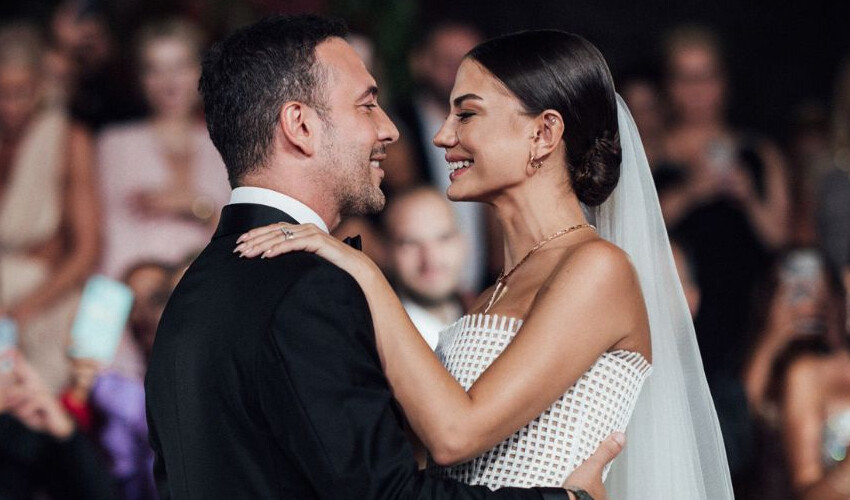 Oğuzhan Koç bin pişman! Demet Özdemir ile barışmak için Seda Sayan’ın kapısını çaldı Oğuzhan Koç bin pişman! Demet Özdemir ile barışmak için Seda Sayan’ın kapısını çaldı