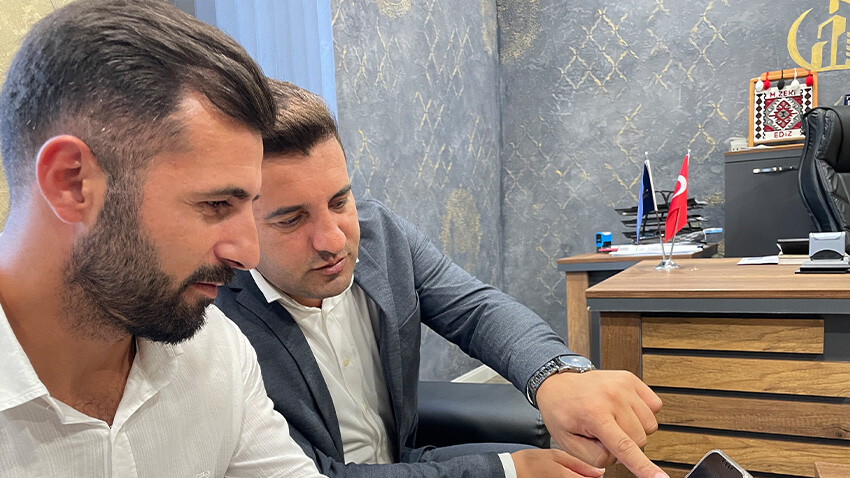 Soba borcunu ödedi, yürekleri ısıttı: Su satan yaşlı amcanın sevinci izleyenleri duygulandırdı