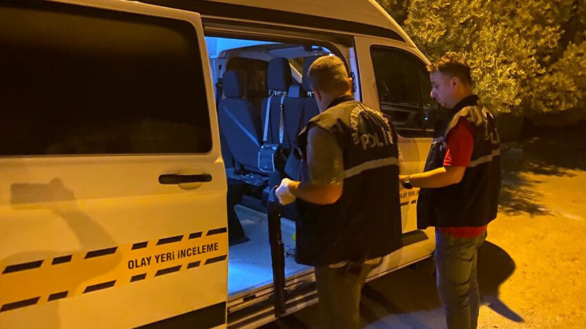 Kavganın sonu acı bitti: Nişanlısının babası başından vurdu Kavganın sonu acı bitti: Nişanlısının babası başından vurdu