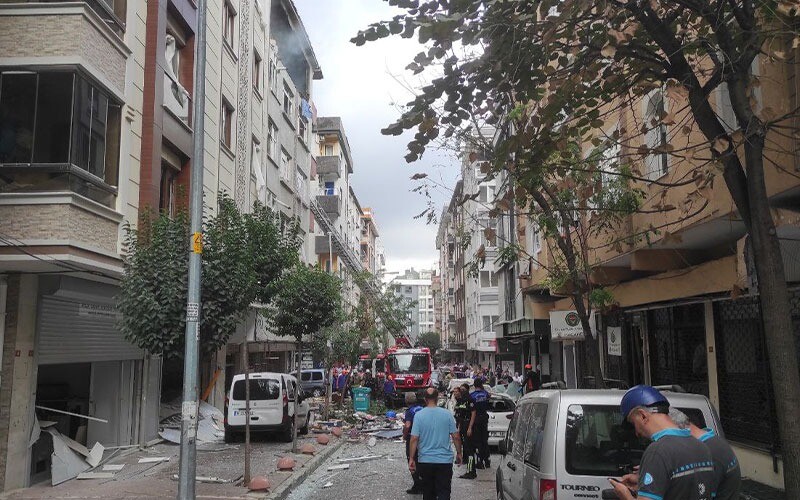 Son dakika... Bahçelievler'de apartman dairesinde doğalgaz patlaması: Ölü ve yaralılar var Son dakika... Bahçelievler'de apartman dairesinde doğalgaz patlaması: Ölü ve yaralılar var