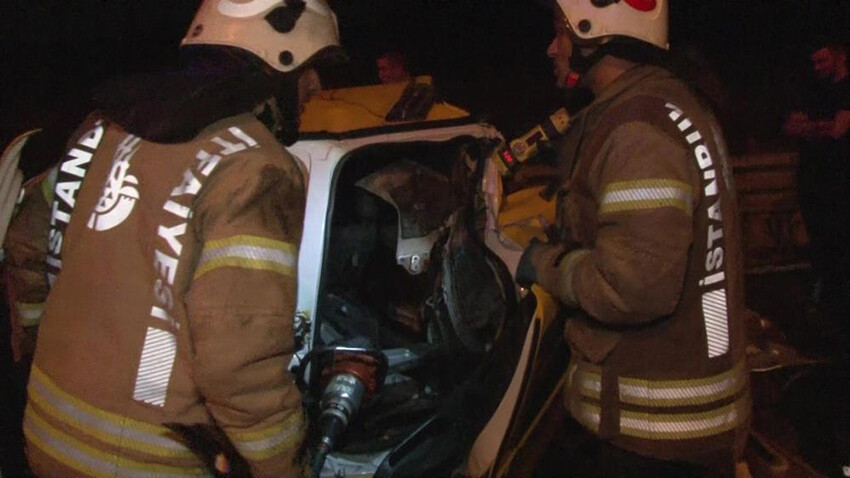 Kuzey Marmara Otoyolu’nda yolcu otobüsü taksi ile çarpıştı: Yaralılar var