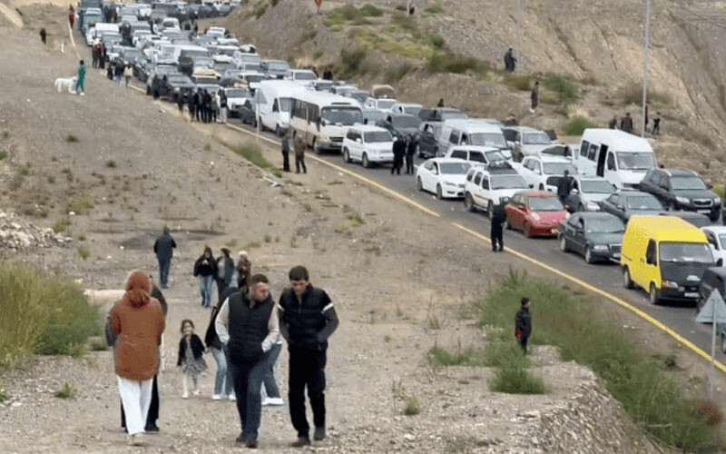 Azerbaycan'ın güvence vermesine rağmen Ermeniler, Karabağ'ı terk ediyor