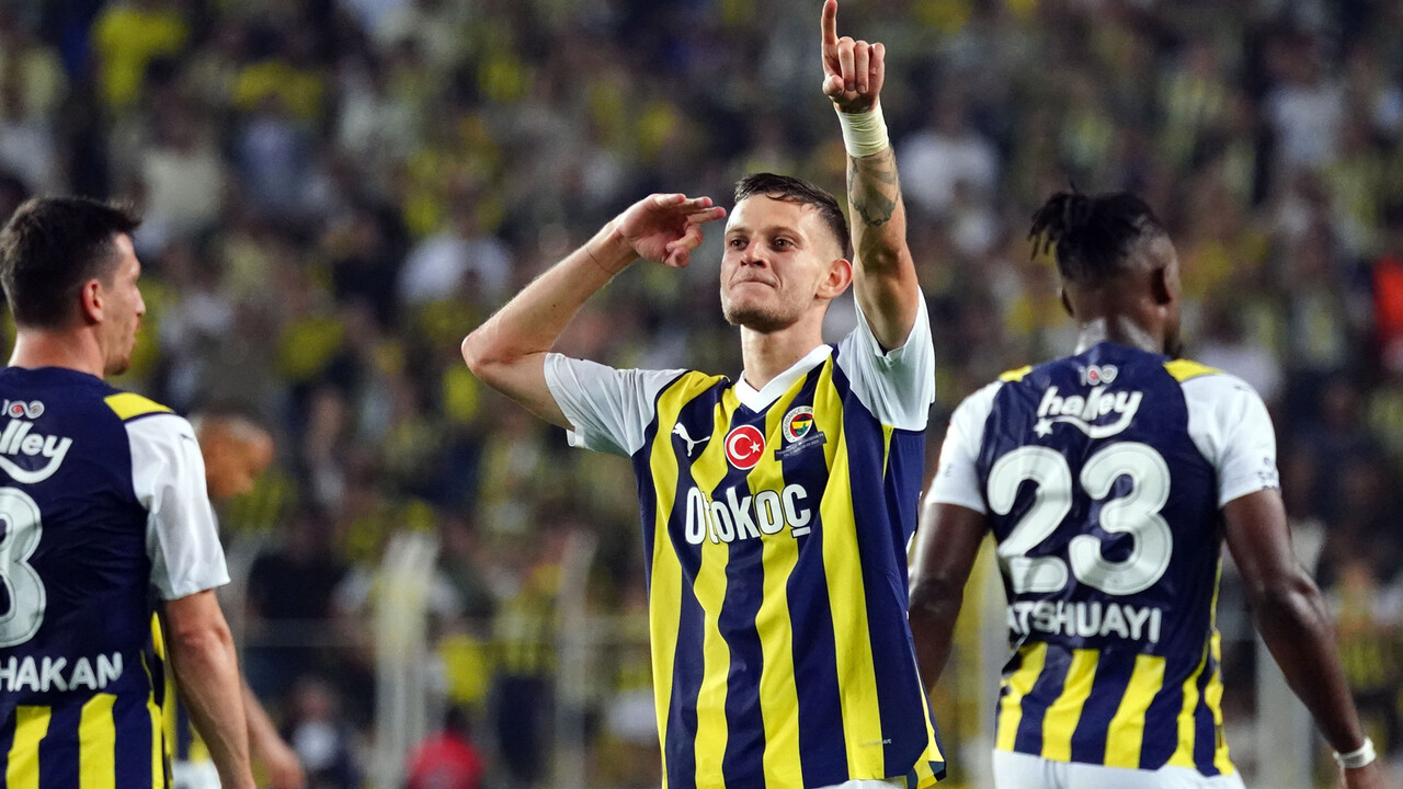 Arkanıza yaslanın, Fener&#039;i izleyin: Her alanda lider