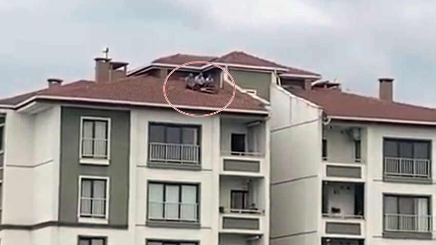 Maçı izlemek için çıktıkları yer yürekleri ağza getirdi Maçı izlemek için çıktıkları yer yürekleri ağza getirdi