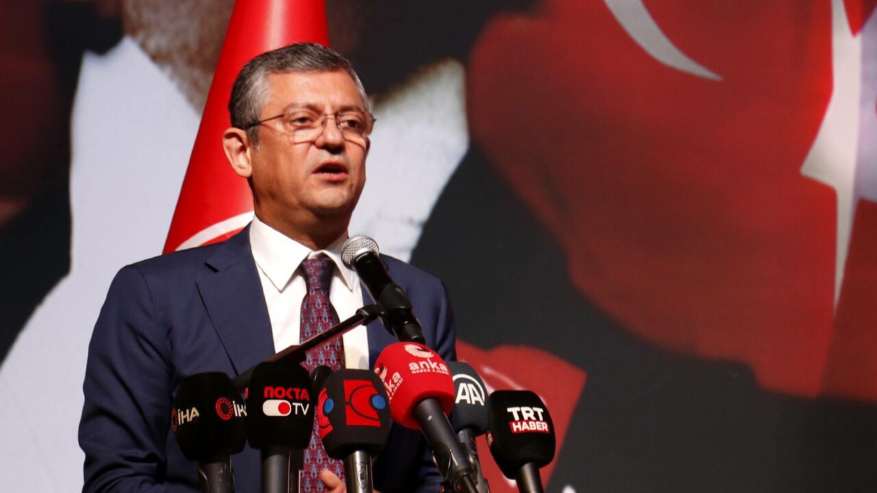 Özgür Özel CHP’lilerden özür diledi: Toplu iğne başı kadar kusurum varsa… Özgür Özel CHP’lilerden özür diledi: Toplu iğne başı kadar kusurum varsa…