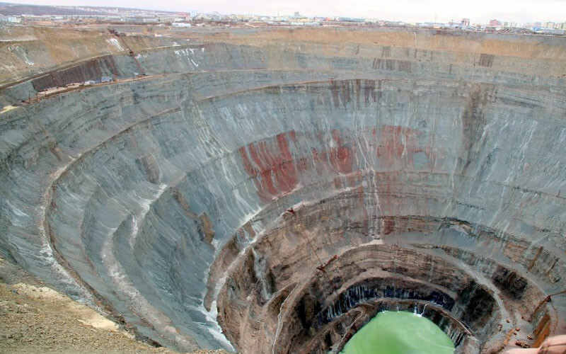 Zimbabve'de uçak kazası: 6 kişi hayatını kaybetti Murowa elmas madeni