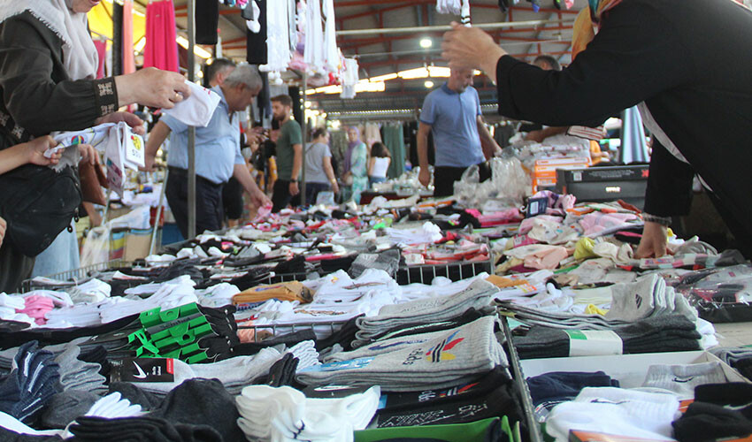 Seyyar satıcılar kaldırımları satışa çıkardı: Duyunca şok oldum, dalga geçildiğini sandım