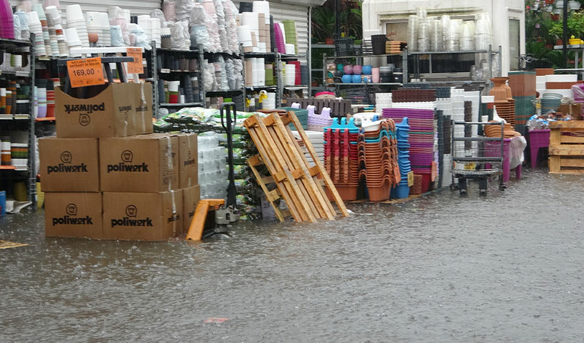 Marmara yağmur sezonunu açtı! 5 il, 5 dakikada göle döndü