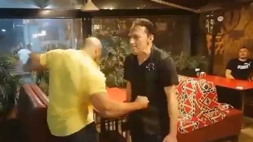 İlginç yarışma: Herkes bu dönerciyi tek yumrukla yerinden oynatmaya çalışıyor, kazanana bedava döner var!