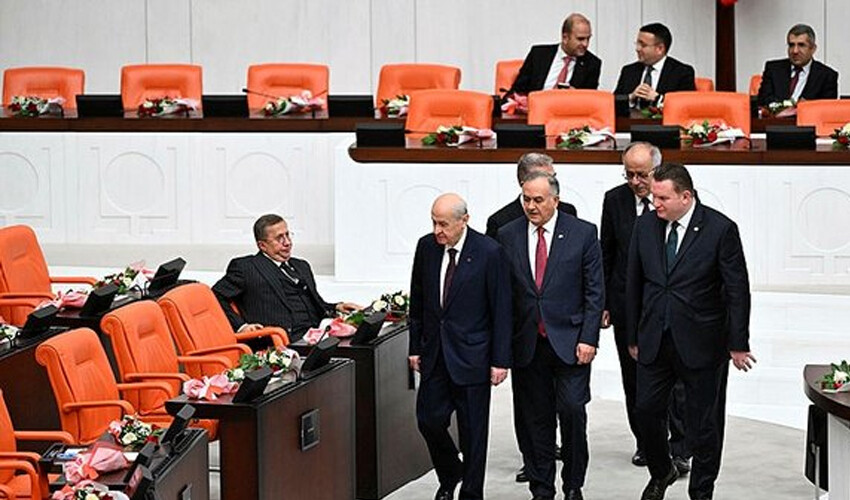 Son dakika! Devlet Bahçeli'den emekli maaşı açıklaması: Kısa sürede sonuç verebilir Son dakika! Devlet Bahçeli'den emekli maaşı açıklaması: Kısa sürede sonuç verebilir