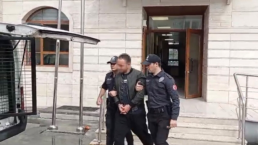 Kiracısına kabusu yaşattı: Sokak ortasında darp etti Kiracısına kabusu yaşattı: Sokak ortasında darp etti