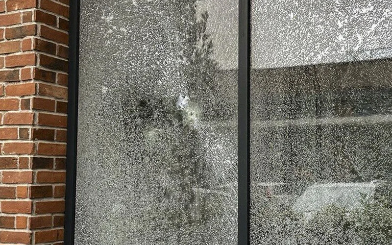 Banu Parlak’ın güzellik merkezine silahlı saldırı!