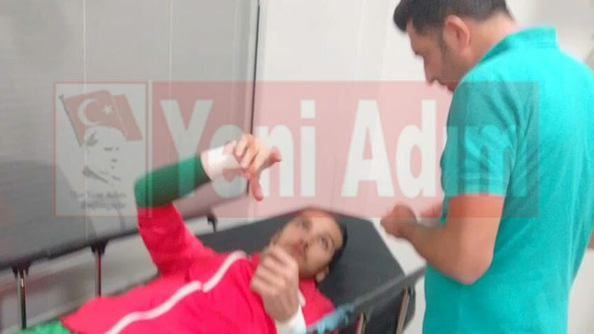TFF 2. Lig'de skandal! Vanspor Başkanı Zonguldak Kömürspor soyunma odasına silahla girdi TFF 2. Lig'de skandal! Vanspor Başkanı Zonguldak Kömürspor soyunma odasına silahla girdi