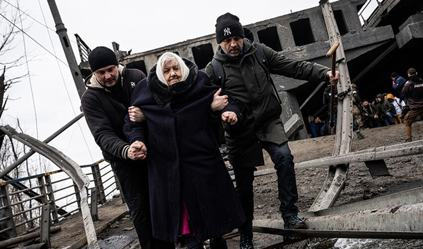 Ukraynalı siviller Rusya'nın işgalindeki bölgelerden ayrılıyor! Ukraynalı siviller Rusya'nın işgalindeki bölgelerden ayrılıyor!