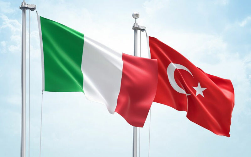 Almanya Başbakanı Scholz'dan Ankara'daki saldırıya Türkçe kınama: Türkiye ile dayanışma içindeyiz! Türkiye ve İtalya bayrakları