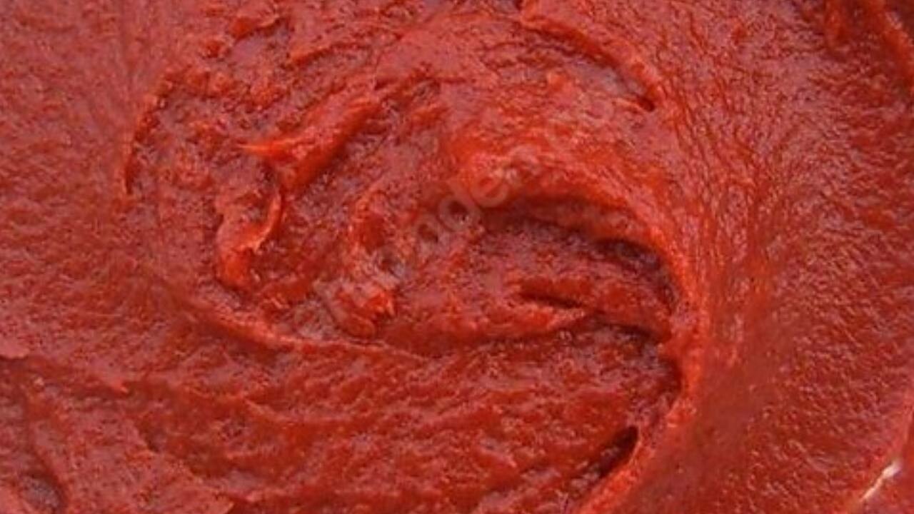 Biber salçası nasıl yapılır? 2 kilo salçayı 1 saatte elde ettiren pratik tarif Biber salçası nasıl yapılır? 2 kilo salçayı 1 saatte elde ettiren pratik tarif - 6. Resim
