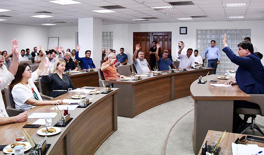 Milli voleybolcu Eda Erdem Dündar'ın ismi Fethiye'deki evinin sokağına verildi Fethiye