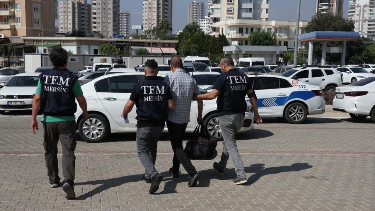 Mersin&#039;de FETÖ&#039;den hapis cezası bulunan eski emniyet amiri kıskıvrak yakalandı