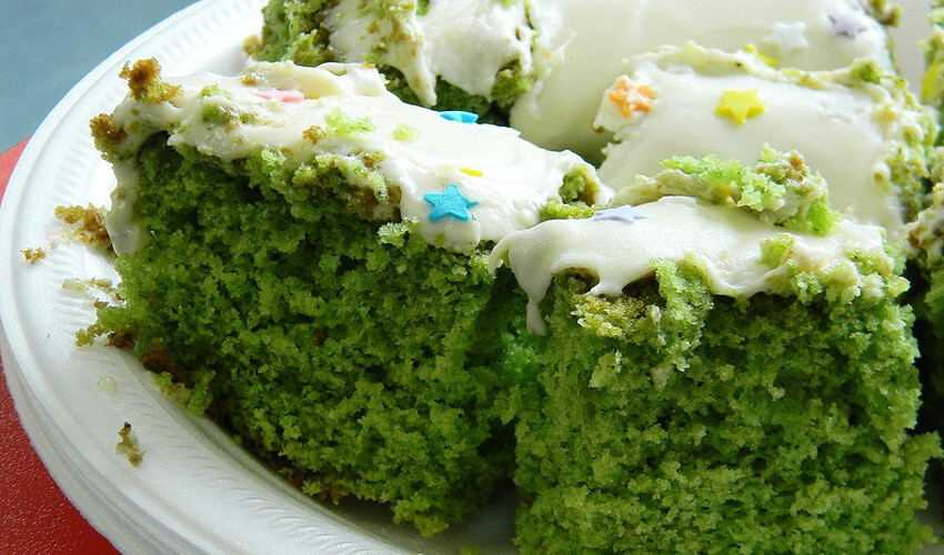 Yapımı en basit pasta… Rengiyle baş döndürüyor, tadı çok hafif ve ağızda eriyor Yapımı en basit pasta… Rengiyle baş döndürüyor, tadı çok hafif ve ağızda eriyor