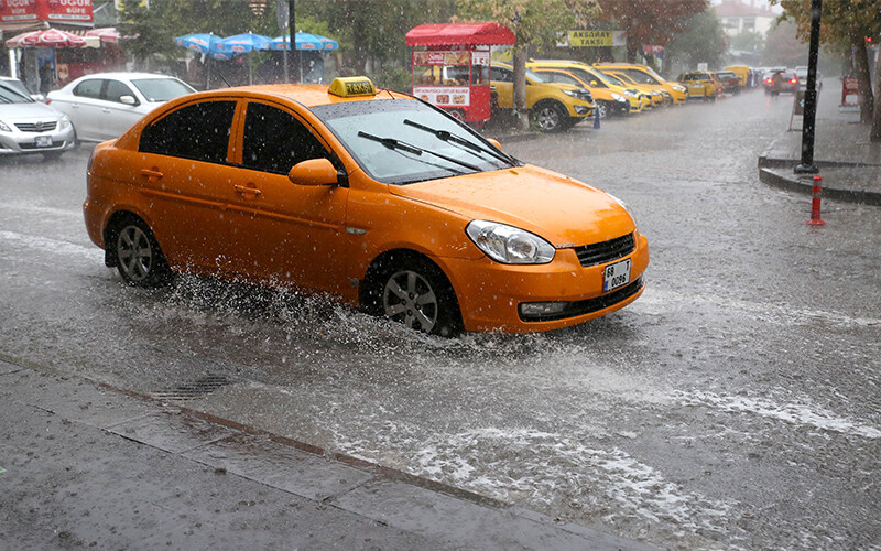 Sel, su baskını, dolu... Meteoroloji 17 kent için alarm verdi: Çok kuvvetli geliyor! (3 Ekim hava durumu)
