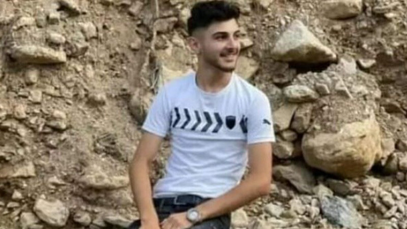 Feci kaza: Otomobil ikiye bölündü! 1 ölü 3 yaralı KAZA-KAYSERİ