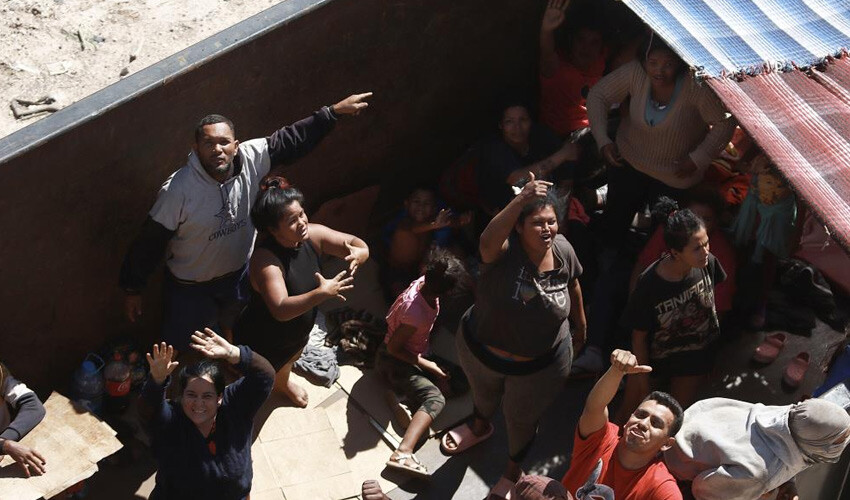 Meksika'dan 2 haftada 1 milyar dolarlık  sınır tedbiri