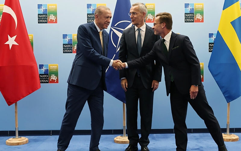 İsveç Başbakanı'ndan NATO açıklaması: Türkiye kararlarını kendi alır Cumhurbaşkanı Recep Tayyip Erdoğan, İsveç Başbakanı Ulf Kristersson ve NATO Genel Sekreteri Jens Stoltenberg