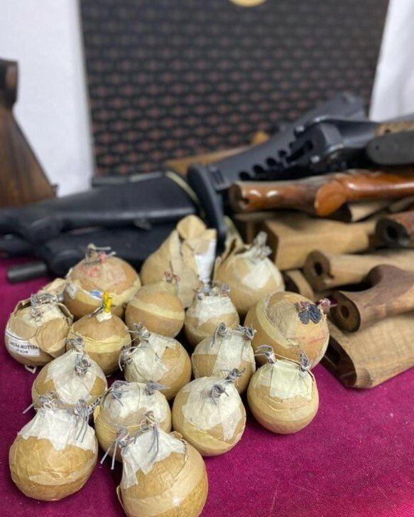 İzmir'de silah imalatı ve ticareti yapılan adrese baskın: 3 gözaltı operasyon- İzmir