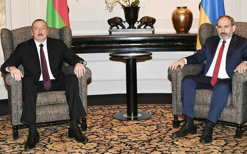 Azerbaycan Cumhurbaşkanı İlham Aliyev ve Ermenistan Başbakanı Nikol Paşinyan