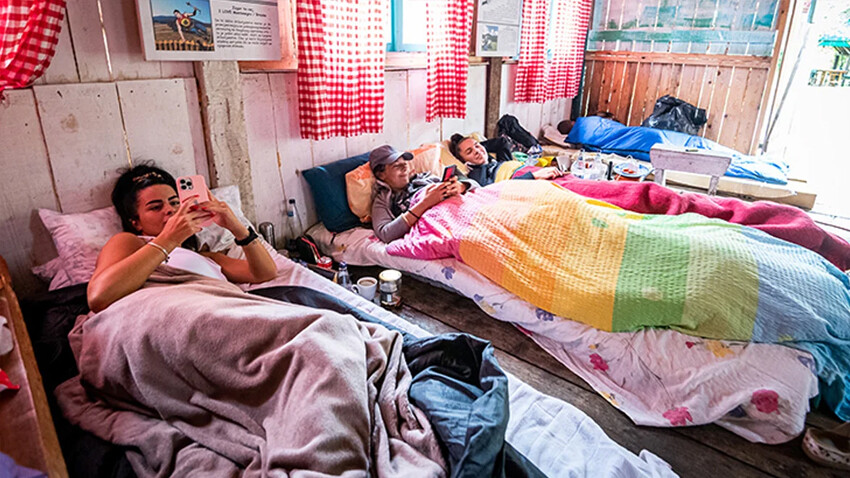 'En tembel vatandaş' ünvanı sahiplerini buldu! Yan gelip yatma rekoru kırdılar.. Para ödülünü kazandılar 'En tembel vatandaş' ünvanı sahiplerini buldu! Yan gelip yatma rekoru kırdılar.. Para ödülünü kazandılar