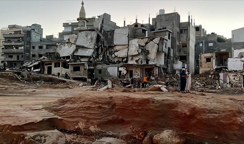 DSÖ korkunç rakamı paylaştı: Libya'daki sel felaketinde can kaybı 4 bin 333'e yükseldi DSÖ korkunç rakamı paylaştı: Libya'daki sel felaketinde can kaybı 4 bin 333'e yükseldi