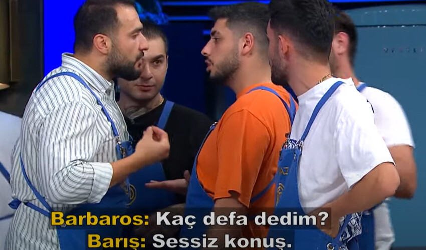 MasterCheft’te olaylı gece: Barbaros ve Barış birbirine girdi, arkadaşları zor ayırdı MasterCheft’te olaylı gece: Barbaros ve Barış birbirine girdi, arkadaşları zor ayırdı