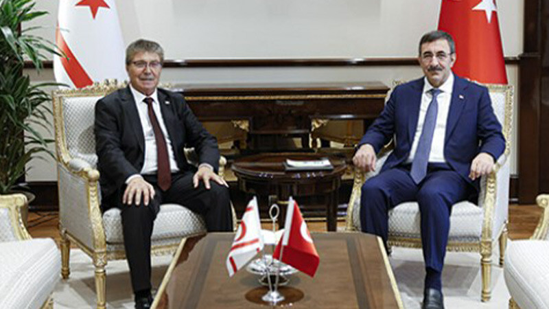 AK Parti'li Yılmaz ile KKTC Başbakanı Üstel bir araya geldi! Görüşmenin ayrıntıları ortaya çıktı AK Parti'li Cevdet Yılmaz- KKTC Başbakanı Ünal Üstel