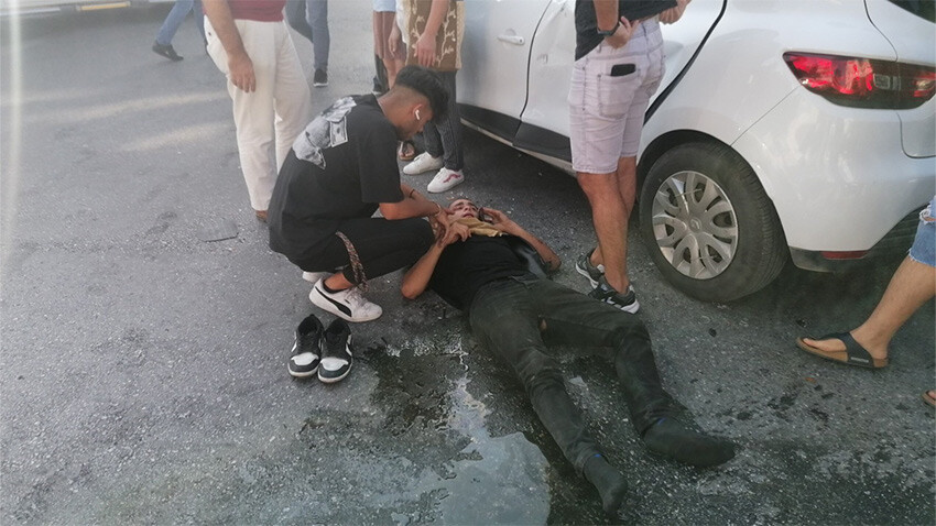 Kaskını başına takmadı: Genç sürücü ölümden döndü