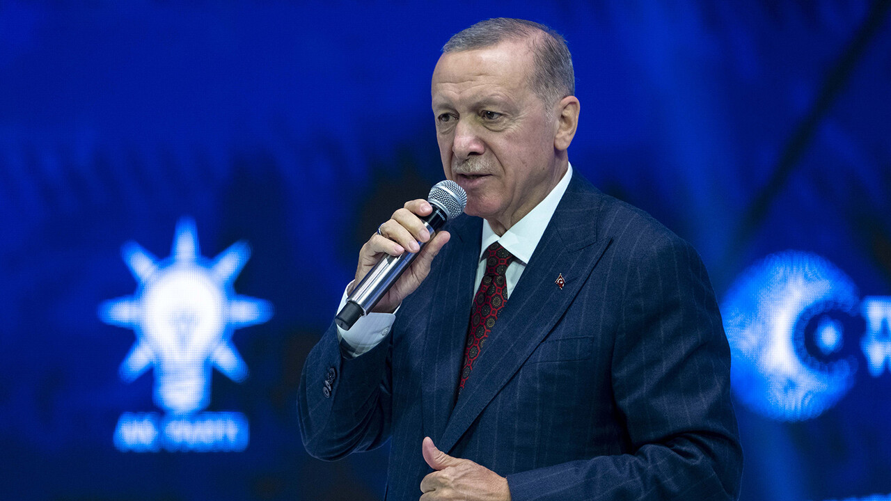 AK Parti&#039;de Binali Yıldırım sürprizi! &#039;A takım&#039;daki 48 kişi listede yer almadı: İşte yeni MKYK listesi...