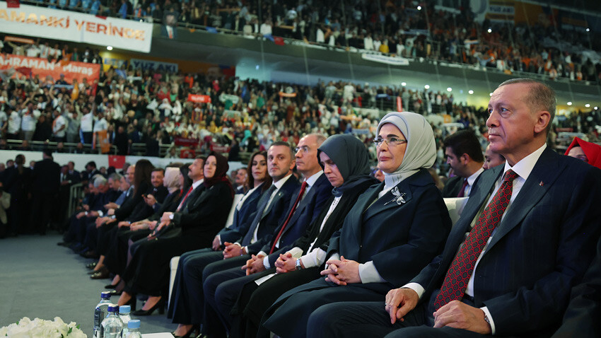 Son dakika haberi! AK Parti'nin büyük kongresinde Erdoğan'dan emeklilere ara zam müjdesi Son dakika haberi! AK Parti'nin büyük kongresinde Erdoğan'dan emeklilere ara zam müjdesi
