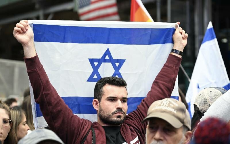 Savaş Amerika'ya sıçradı! İsrail ve Filistin destekçileri New York'ta karşı karşıya geldi Savaş Amerika'ya sıçradı! İsrail ve Filistin destekçileri New York'ta karşı karşıya geldi