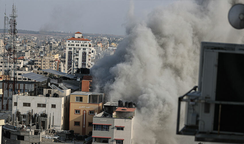 İsrail sivilleri ve camileri hedef aldı: Gazze yerle bir oldu