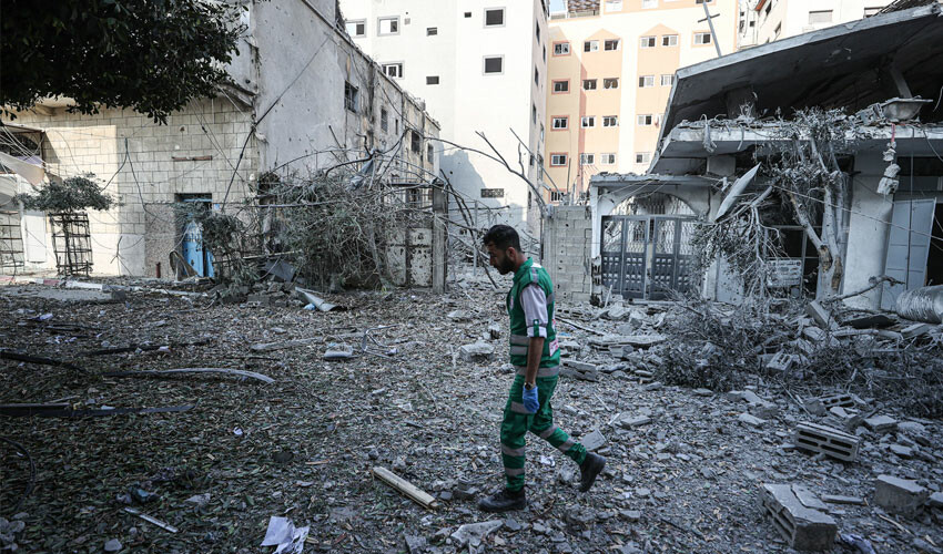 İsrail sivilleri ve camileri hedef aldı: Gazze yerle bir oldu