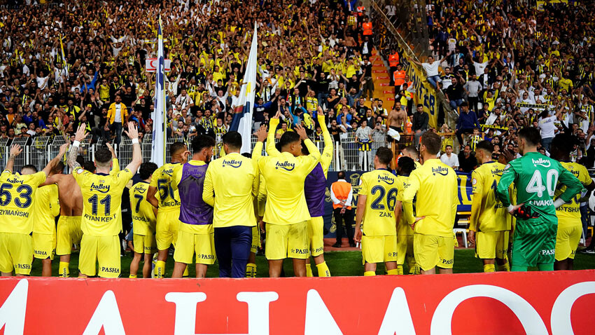 Kahrolsun İsrail yaşasın İsmail! Fenerbahçe taraftarlarından Filistin'e destek