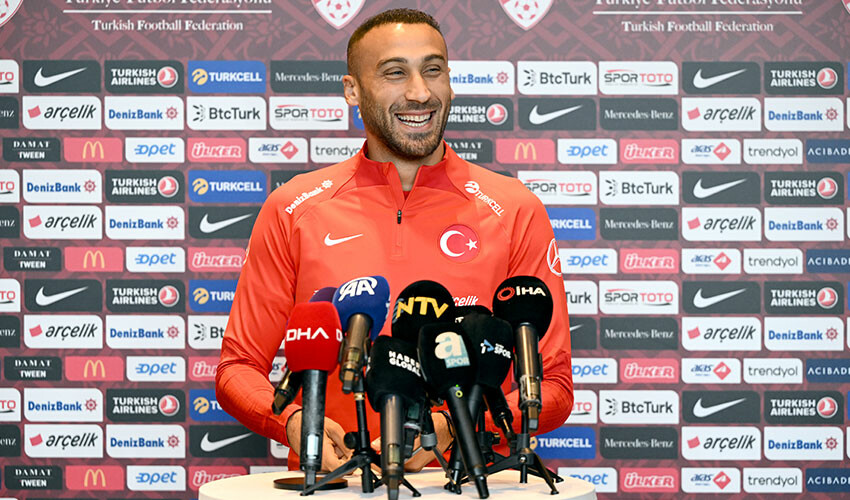 Cenk Tosun ve Ertaç Özbir, Montella'dan umutlu! Hırvatistan maçı öncesi konuştular Cenk Tosun ve Ertaç Özbir, Montella'dan umutlu! Hırvatistan maçı öncesi konuştular