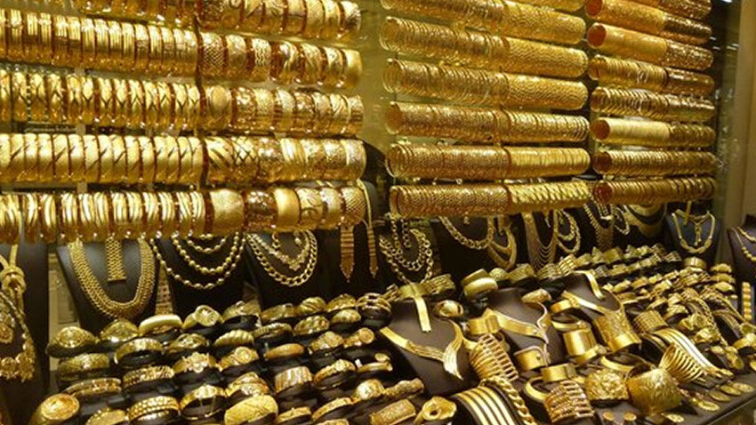 Gram altın jeopolitik risklerle yükseldi: Kapalı Çarşı'da kritik eşik aşıldı! İşte güncel fiyatlar ve uzman yorumları Gram altın jeopolitik risklerle yükseldi: Kapalı Çarşı'da kritik eşik aşıldı! İşte güncel fiyatlar ve uzman yorumları